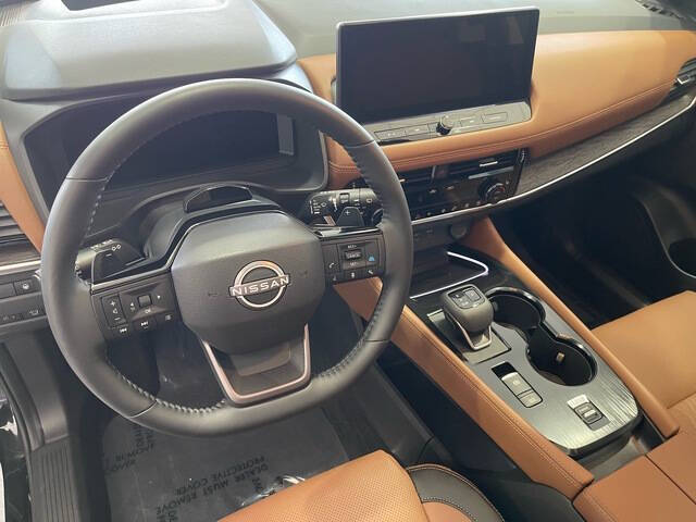 2025 Nissan Rogue Platinum