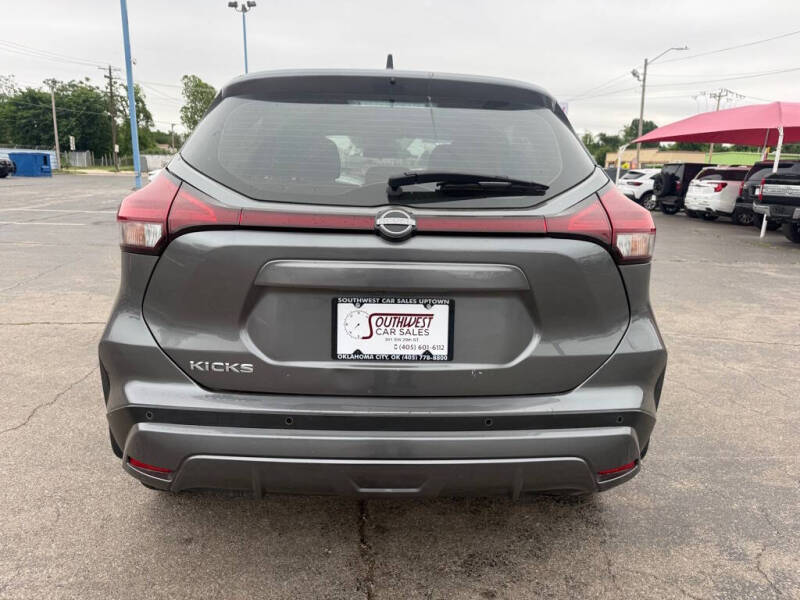 2024 Nissan Kicks S