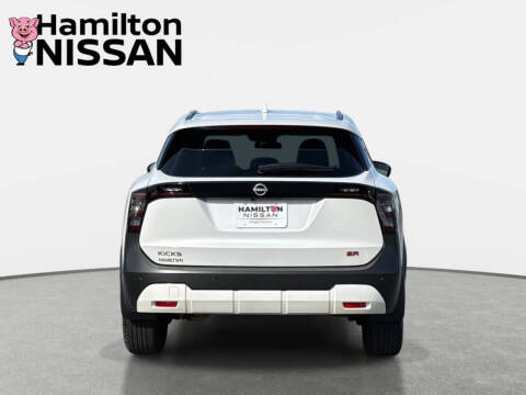 2025 Nissan Kicks SR