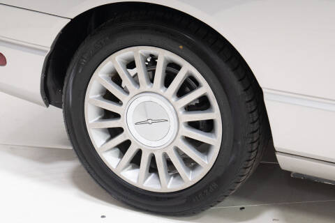 2005 Ford Thunderbird Deluxe