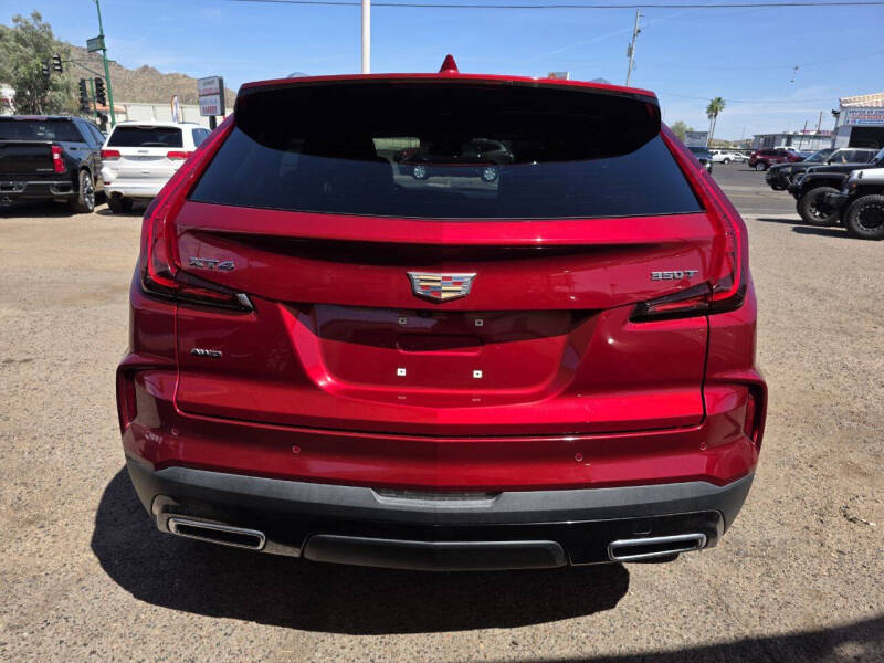 2024 Cadillac XT4 Premium Luxury