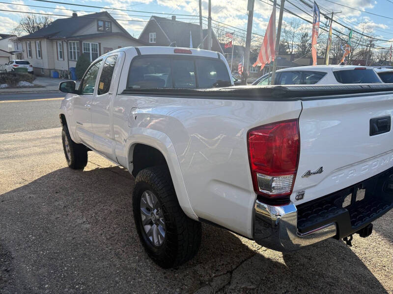 2017 Toyota Tacoma SR5 V6