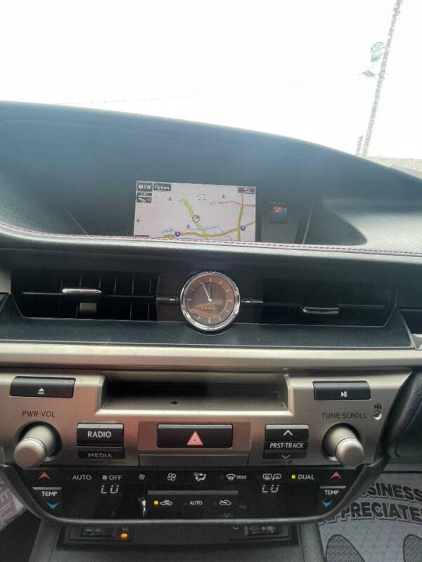 2015 Lexus ES 350 Crafted Line