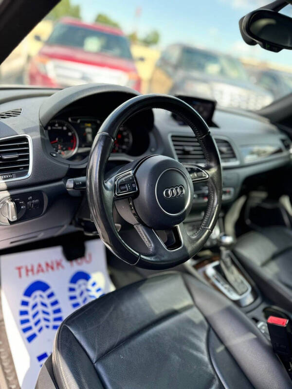 2015 Audi Q3 2.0T quattro Prestige