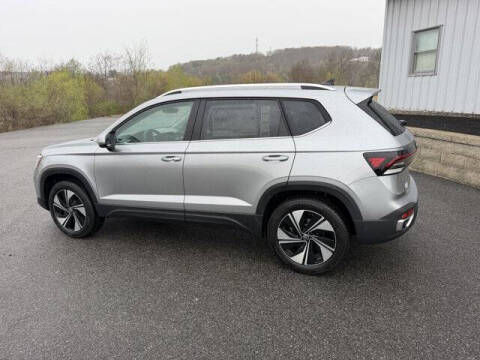 2026 Volkswagen Taos SE 4Motion
