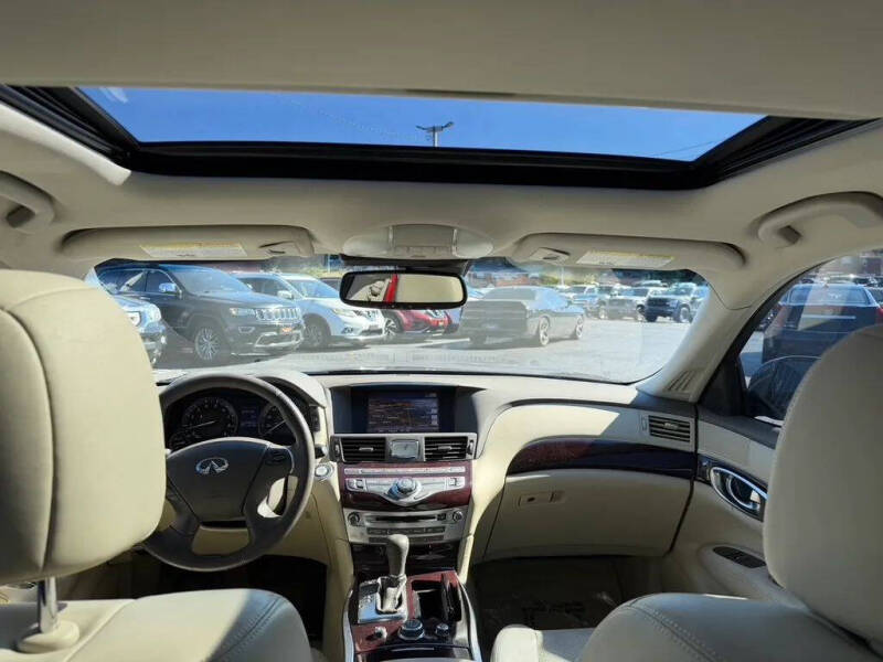 2017 Infiniti Q70L 3.7