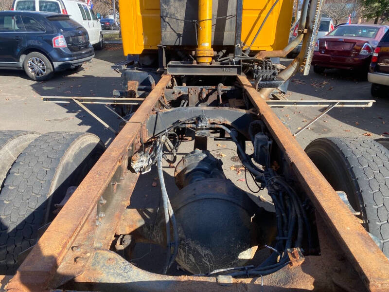 2003 Sterling L7500 Series