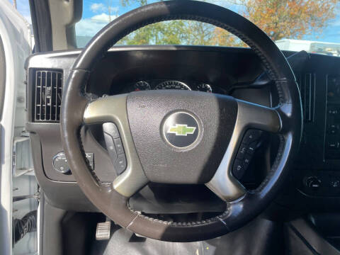 2017 Chevrolet Express 2500