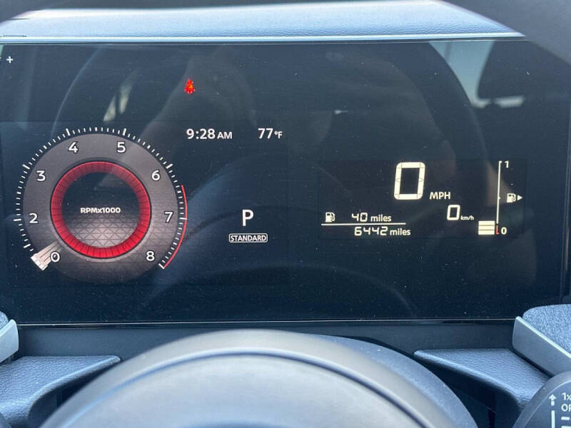2025 Nissan Kicks SV