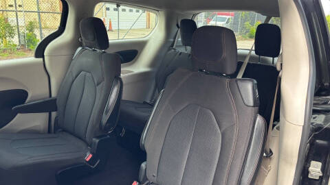 2017 Chrysler Pacifica Touring