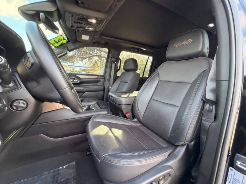 2023 Chevrolet Suburban High Country