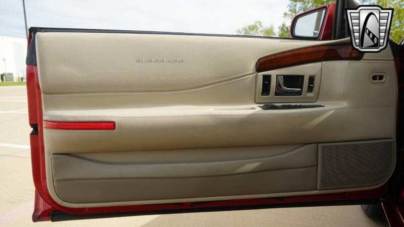 2001 Cadillac Eldorado ESC