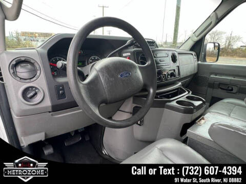 2011 Ford E-Series E-350 SD