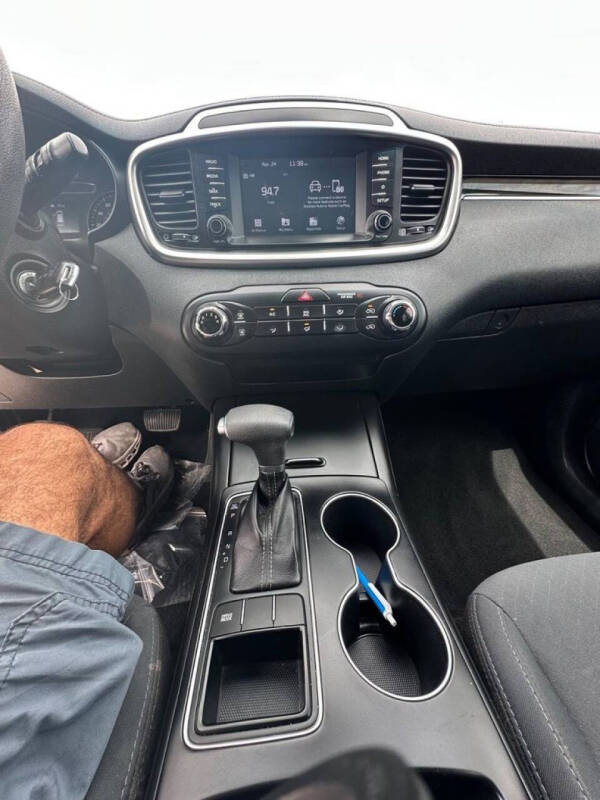 2019 Kia Sorento LX