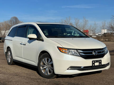 2015 Honda Odyssey for sale at Direct Auto Sales LLC in Osseo MN