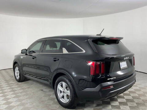 2023 Kia Sorento LX