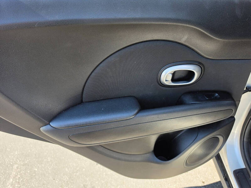 2014 Kia Soul +