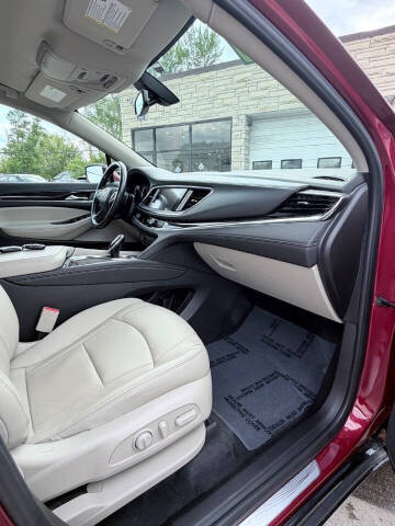 2021 Buick Enclave Essence