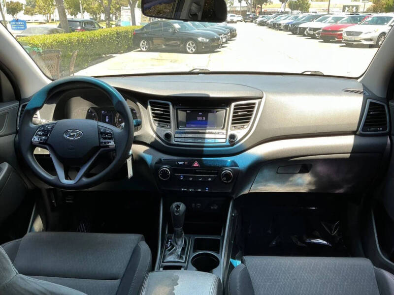 2017 Hyundai Tucson SE