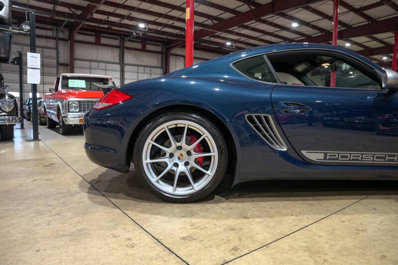 2012 Porsche Cayman R