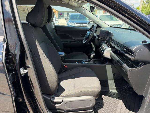 2025 Hyundai Kona SE