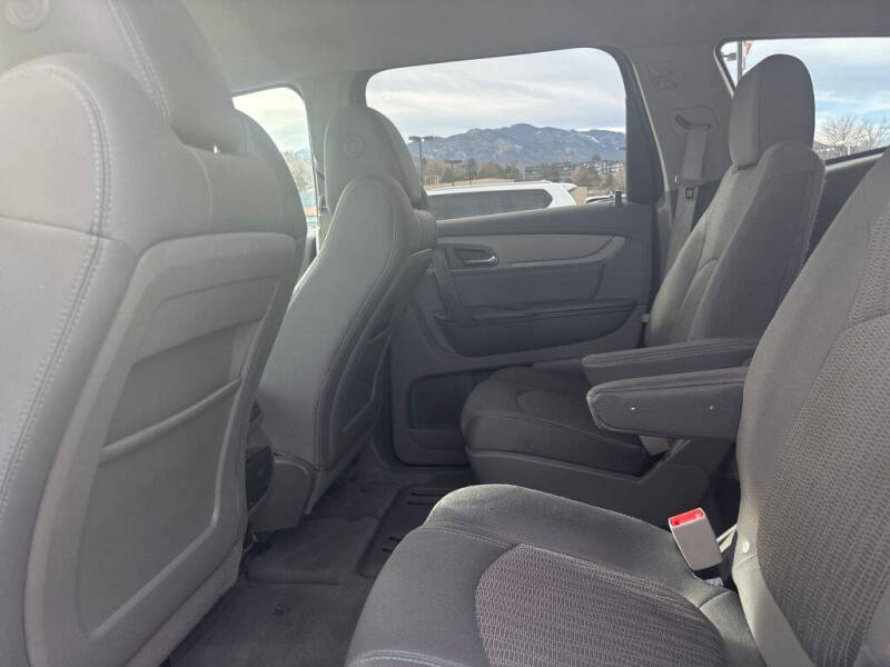 2017 Chevrolet Traverse LT