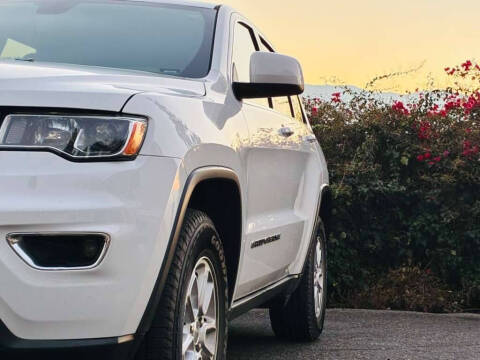 2018 Jeep Grand Cherokee Laredo E