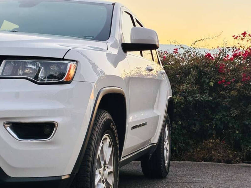 2018 Jeep Grand Cherokee Laredo E