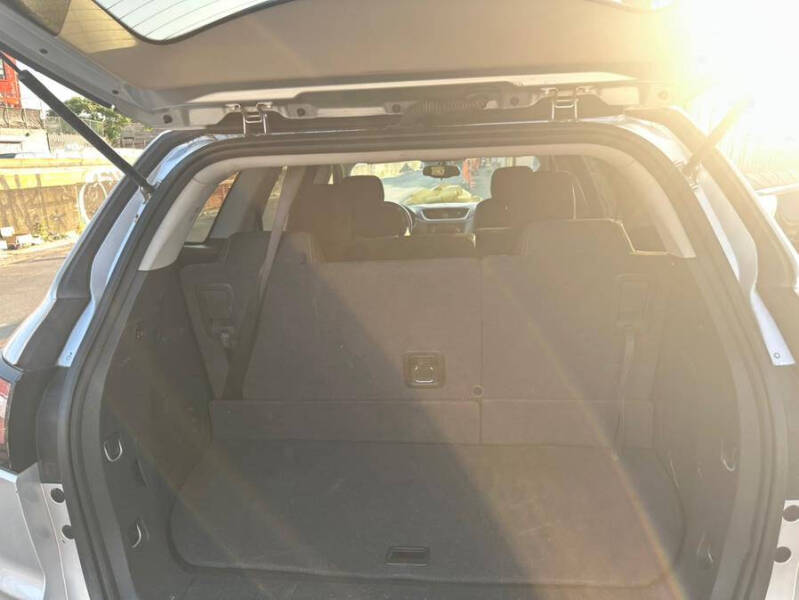 2016 Chevrolet Traverse LT