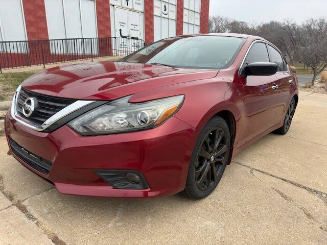 Nissan Altima's photo