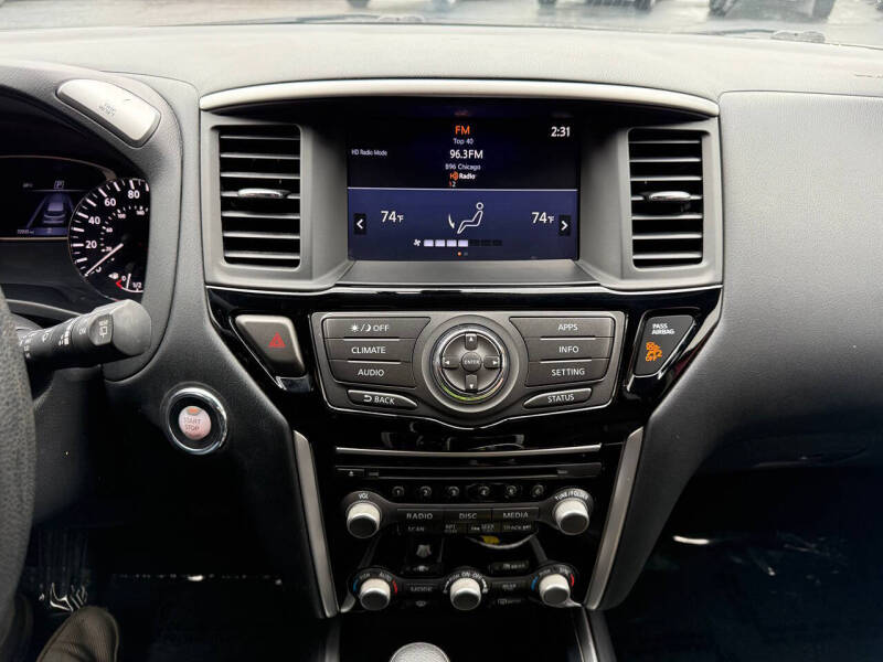 2020 Nissan Pathfinder S
