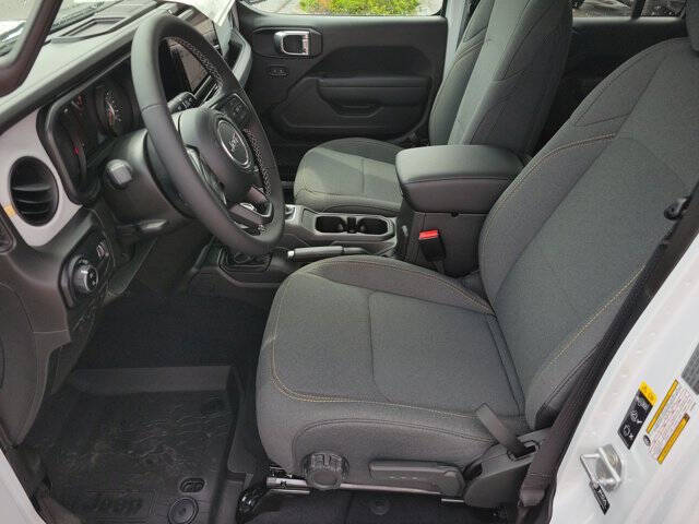 2025 Jeep Gladiator Sport S