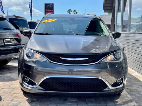2018 Chrysler Pacifica Touring L