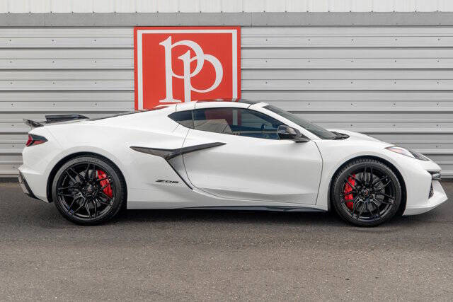 2024 Chevrolet Corvette 39