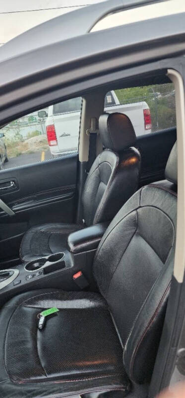 2013 Nissan Rogue SV w/SL Package