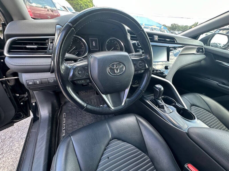 2019 Toyota Camry SE