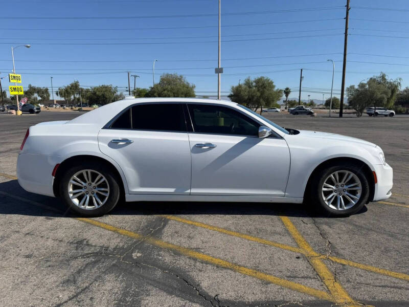 2017 Chrysler 300 C