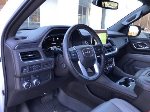 2022 GMC Yukon XL SLT