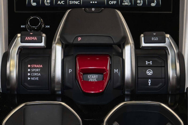 2024 Lamborghini Urus S