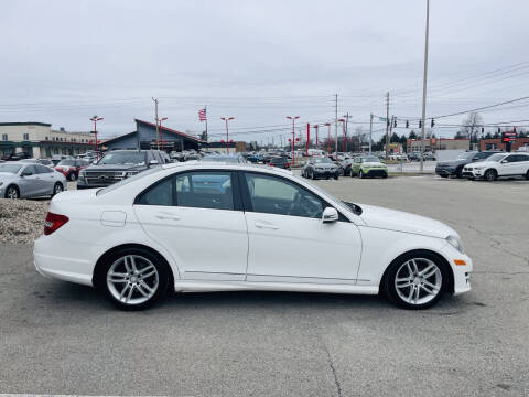 2013 Mercedes-Benz C-Class C 300 Luxury 4MATIC