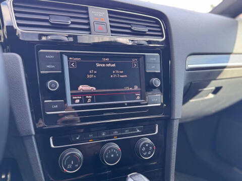 2019 Volkswagen Golf GTI S