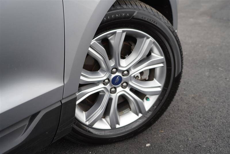 2020 Ford Edge Titanium