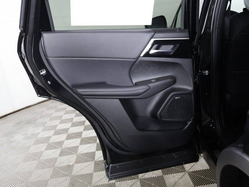 2026 Mitsubishi Outlander LE