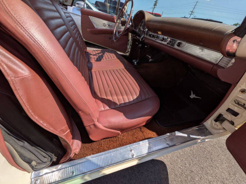 1957 Ford Thunderbird