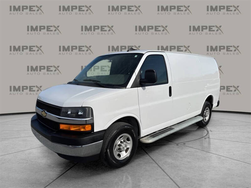 2023 Chevrolet Express 2500