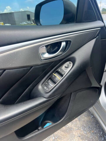 2014 Infiniti Q50 Premium