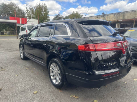 2018 Lincoln MKT Town Car Livery Fleet