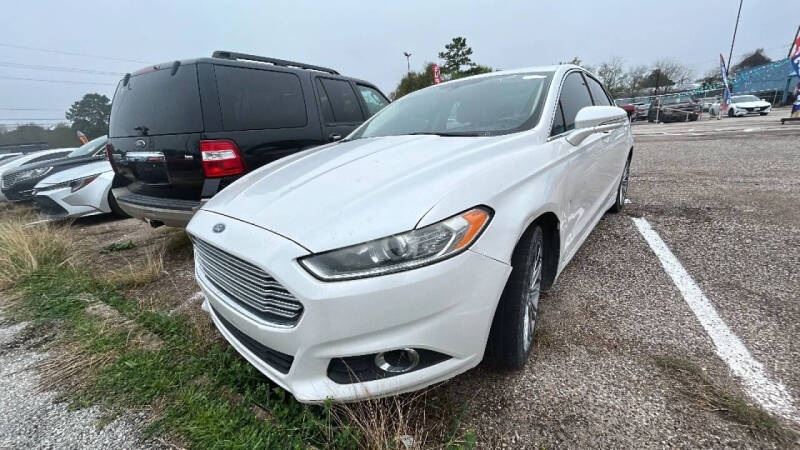 2014 Ford Fusion SE