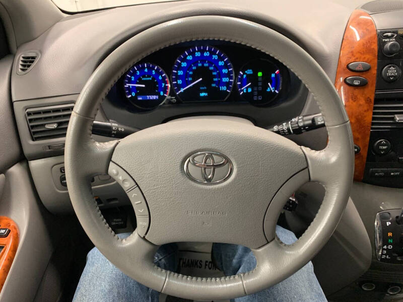 2008 Toyota Sienna XLE