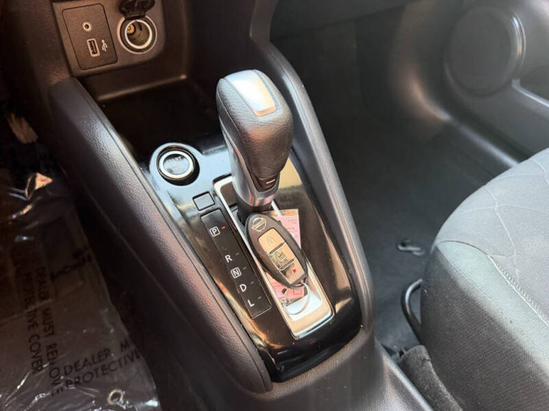 2020 Nissan Kicks S